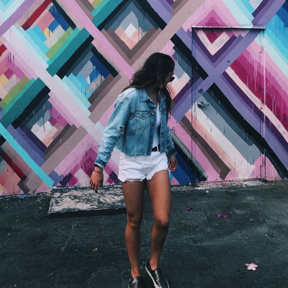 BRANDY MELVILLE SHORTS